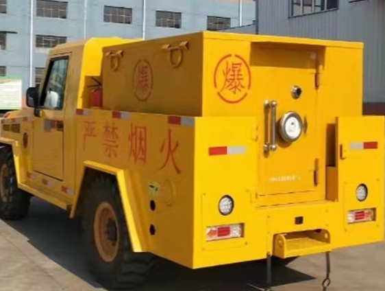 庆阳凯龙爆破器材运输车：保障爆破任务的安全运行